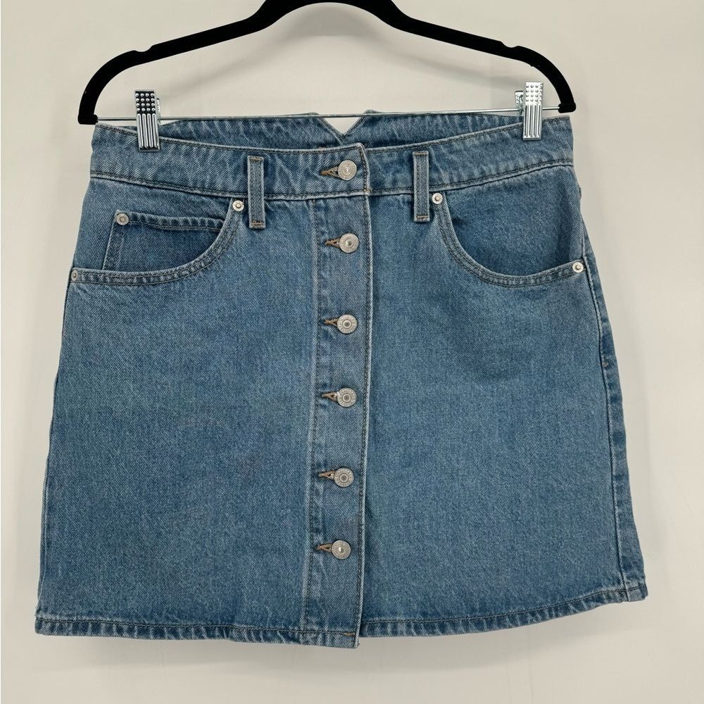 Levi's Button Front Denim Skirt High Waist Women's size‎ 30 Light-wash